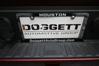 GMC Sierra 1500 2018 4x2 Denali 4dr Crew Cab 5.8 ft. SB