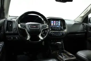 GMC Canyon 2017 4x4 Denali 4dr Crew Cab 5 ft. SB