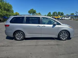 Toyota Sienna 2018 AWD XLE 7-Passenger 4dr Mini-Van