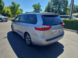 Toyota Sienna 2018 AWD XLE 7-Passenger 4dr Mini-Van