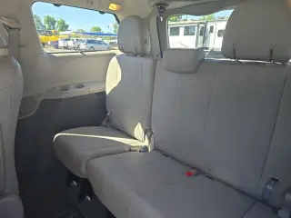 Toyota Sienna 2016 XLE 7-Passenger Auto Access Seat 4dr Mini-Van