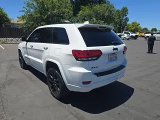 Jeep Grand Cherokee 2021 4x4 Laredo X 4dr SUV