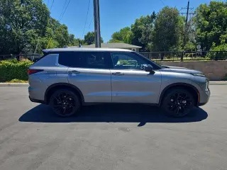 Mitsubishi Outlander 2022 SE 4dr SUV