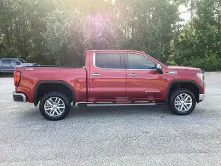 GMC Sierra 1500 2019 4x4 SLT 4dr Crew Cab 5.8 ft. SB