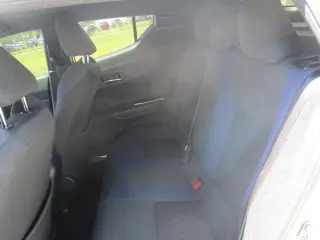 Toyota C-HR 2020 LE 4dr Crossover