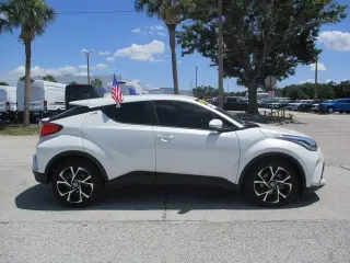 Toyota C-HR 2020 LE 4dr Crossover