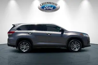 Toyota Highlander 2019 AWD SE 4dr SUV