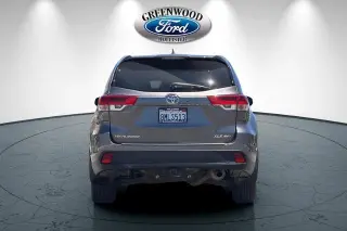 Toyota Highlander 2019 AWD SE 4dr SUV