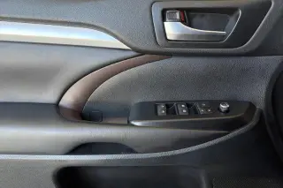 Toyota Highlander 2019 AWD SE 4dr SUV