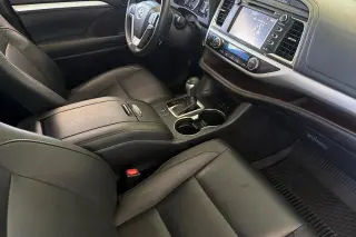 Toyota Highlander 2019 AWD SE 4dr SUV