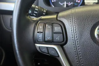 Toyota Highlander 2019 AWD SE 4dr SUV