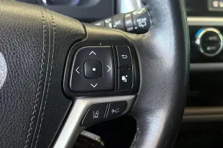 Toyota Highlander 2019 AWD SE 4dr SUV