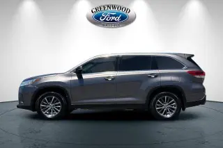 Toyota Highlander 2019 AWD SE 4dr SUV