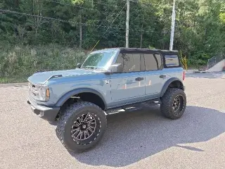 Ford Bronco 2023 4x4 Base 4dr SUV