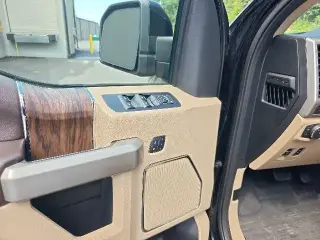 Ford F-150 2018 4x4 King Ranch 4dr SuperCrew 5.5 ft. SB