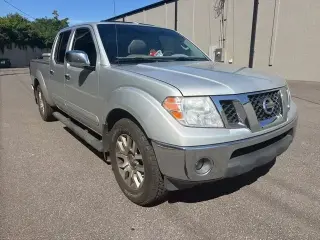 Nissan Frontier 2013 4x4 SV 4dr Crew Cab 6.1 ft. SB Pickup 5A