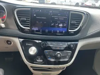 Chrysler Pacifica 2021 Touring L 4dr Mini-Van