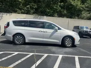 Chrysler Pacifica 2021 Touring L 4dr Mini-Van
