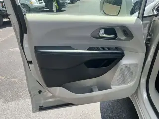 Chrysler Pacifica 2021 Touring L 4dr Mini-Van