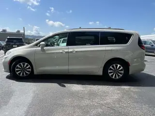 Chrysler Pacifica 2021 Touring L 4dr Mini-Van