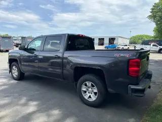 Chevrolet Silverado 1500 2015 4x4 LT Z71 4dr Crew Cab 5.8 ft. SB