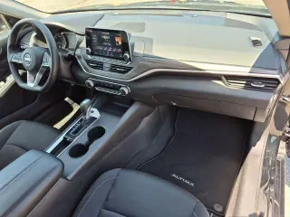 Nissan Altima 2025 2.5 SV 4dr Sedan