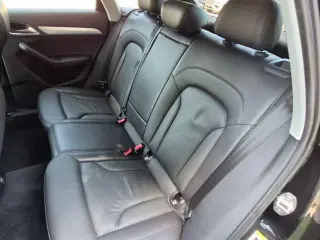 Audi Q3 2017 AWD 2.0T quattro Premium Plus 4dr SUV