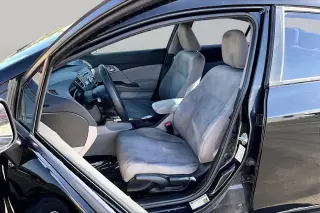 Honda Civic 2015 LX 4dr Sedan CVT