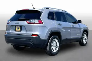 Jeep Cherokee 2019 4x4 Latitude 4dr SUV
