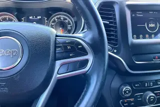 Jeep Cherokee 2019 4x4 Latitude 4dr SUV