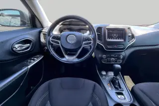 Jeep Cherokee 2019 4x4 Latitude 4dr SUV