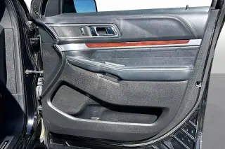 Ford Explorer 2017 AWD Platinum 4dr SUV