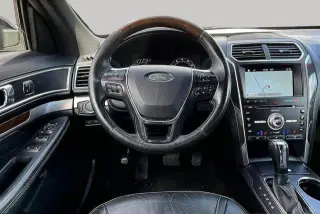 Ford Explorer 2017 AWD Platinum 4dr SUV