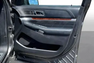 Ford Explorer 2017 AWD Platinum 4dr SUV