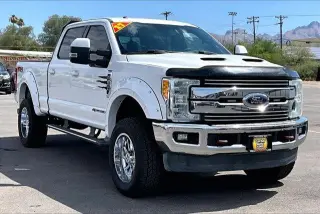 Ford F-250 Super Duty 2017 4x4 Lariat 4dr Crew Cab 6.8 ft. SB Pickup