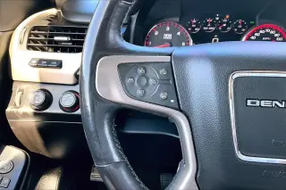 GMC Yukon 2016 4x4 Denali 4dr SUV