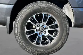 Nissan Titan 2020 4x4 SV 4dr Crew Cab 5.6 ft. SB
