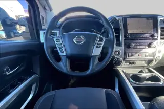 Nissan Titan 2020 4x4 SV 4dr Crew Cab 5.6 ft. SB