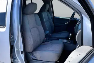 Nissan Frontier 2019 4x2 SV 4dr Crew Cab 5 ft. SB 5A