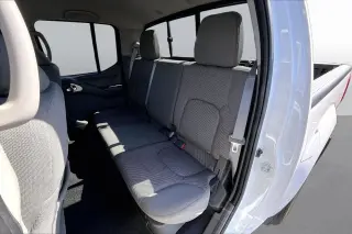 Nissan Frontier 2021 4x2 SV 4dr Crew Cab 5 ft. SB