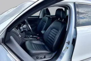Volkswagen Passat 2018 2.0T SEL Premium 4dr Sedan
