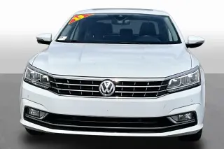 Volkswagen Passat 2018 2.0T SEL Premium 4dr Sedan