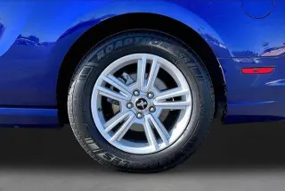 Ford Mustang 2013 V6 2dr Convertible