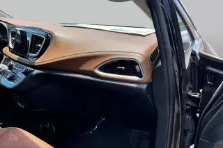Chrysler Pacifica 2019 Limited 4dr Mini-Van