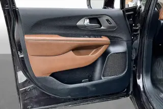 Chrysler Pacifica 2019 Limited 4dr Mini-Van