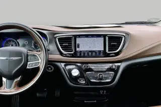 Chrysler Pacifica 2019 Limited 4dr Mini-Van