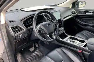Ford Edge 2022 AWD Titanium 4dr Crossover