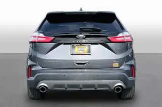 Ford Edge 2022 AWD Titanium 4dr Crossover