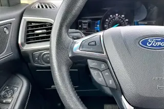 Ford Edge 2022 AWD Titanium 4dr Crossover
