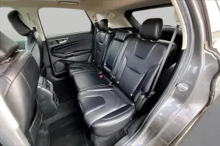 Ford Edge 2022 AWD Titanium 4dr Crossover